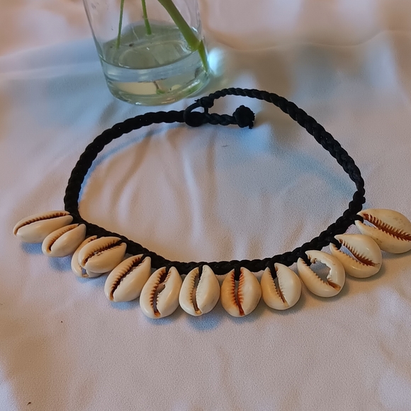 COWRIE SHELL 2 PIECE SET - Picture 2 of 3